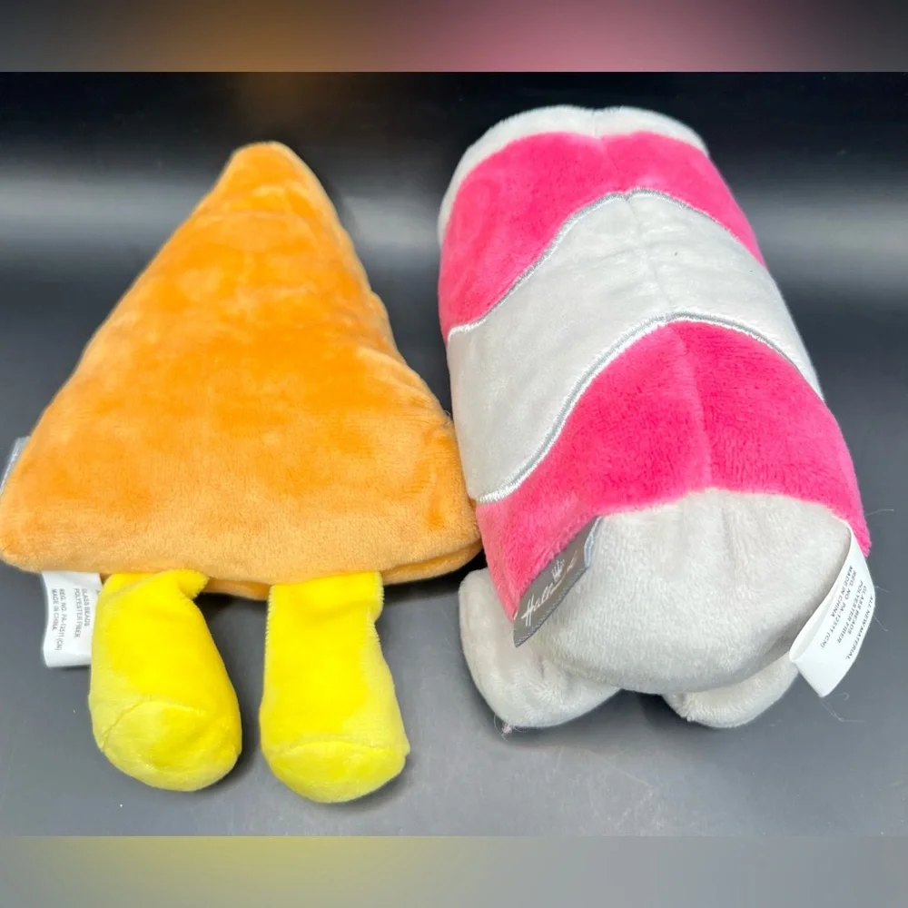 Hallmark - Pizza and Soda‎ Can, Pink and Gray Plush Toy Set of 2, Magnetic side